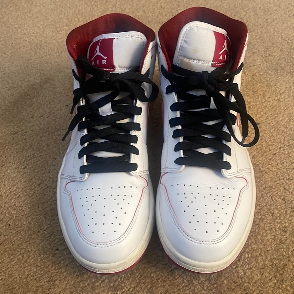 Men Jordan size 9.5